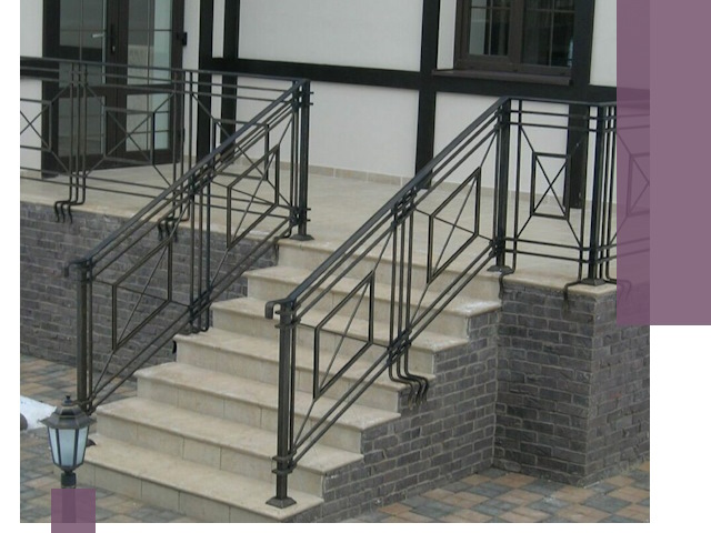 Перила для крыльца в Старом Осколе — монтаж, изготовление и установка