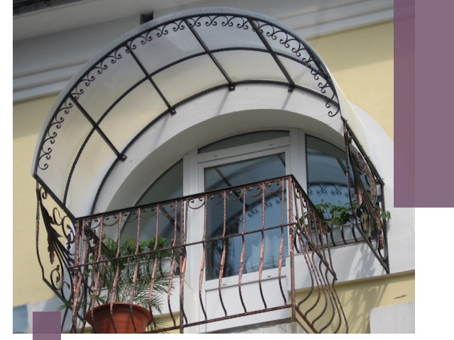 Козырьки над балконом в Старом Осколе — изготовление и монтаж